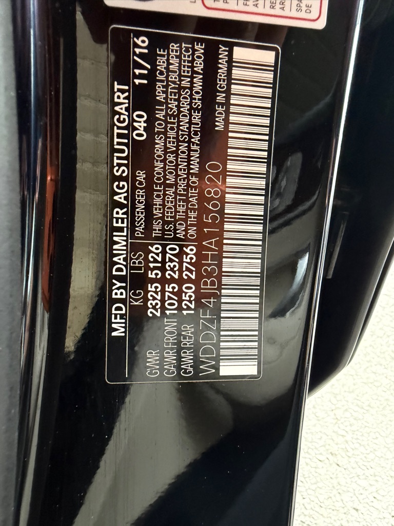 Photo 20 of this MERCEDES-BENZ E-CLASS