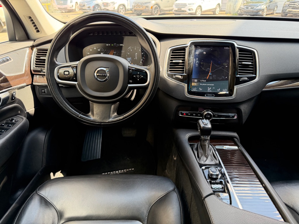Photo 14 of this VOLVO XC90