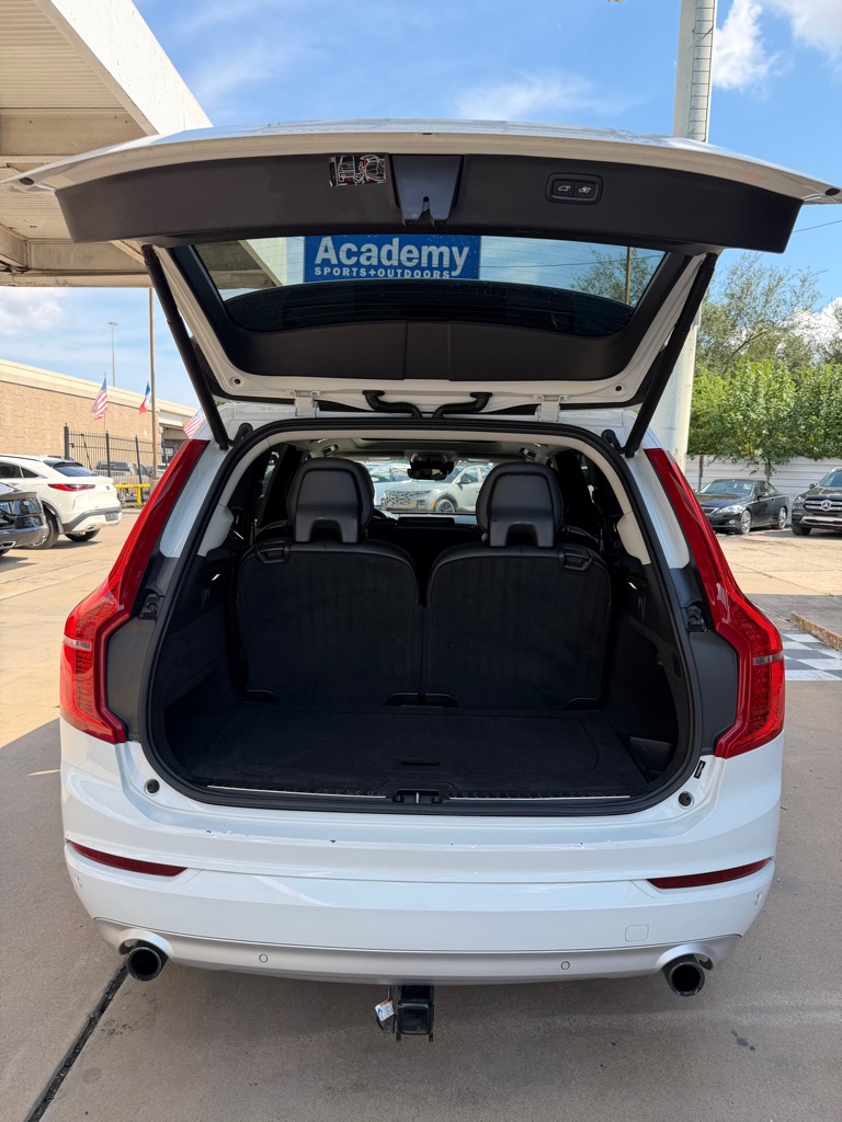 Photo 20 of this VOLVO XC90