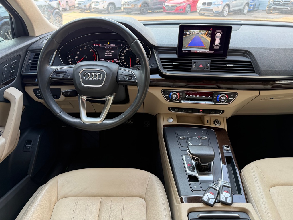Photo 15 of this AUDI Q5