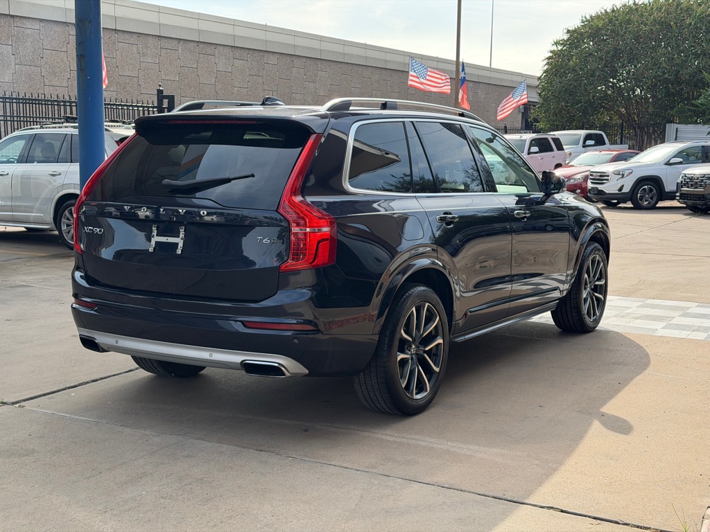 Photo 5 of this VOLVO XC90