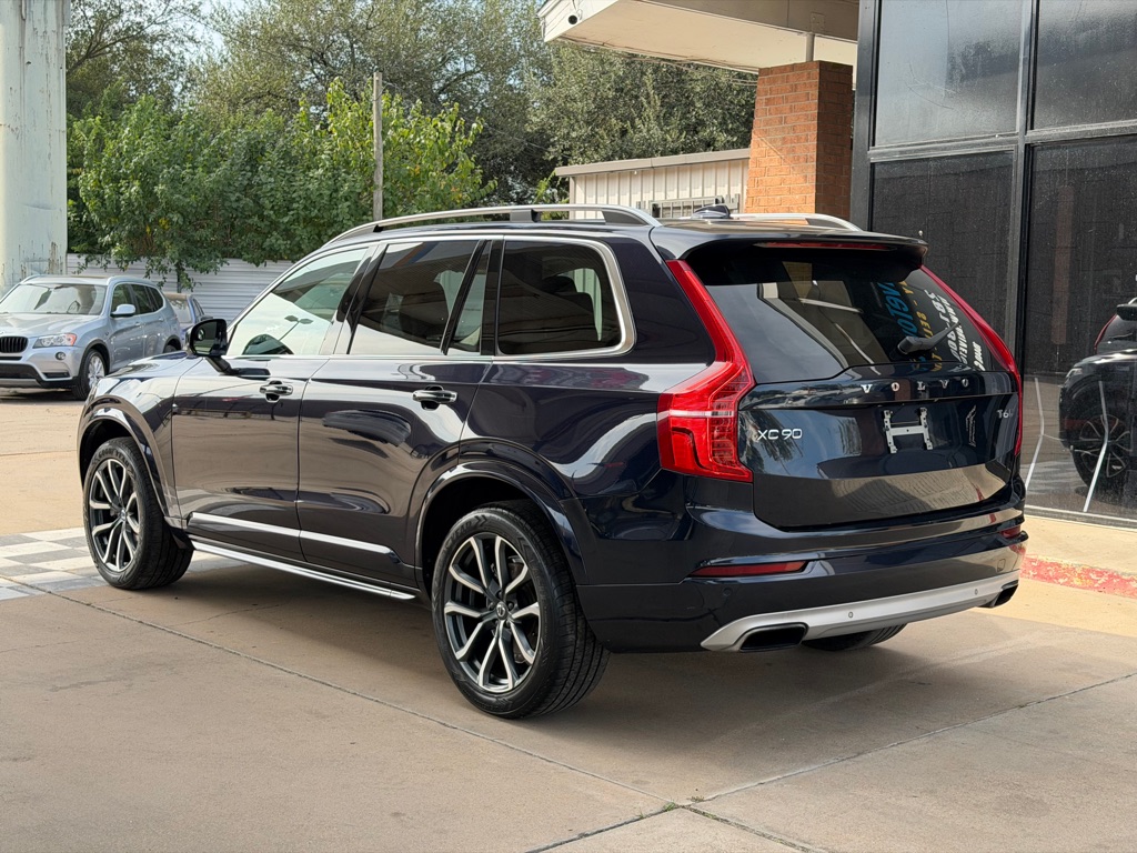 Photo 3 of this VOLVO XC90