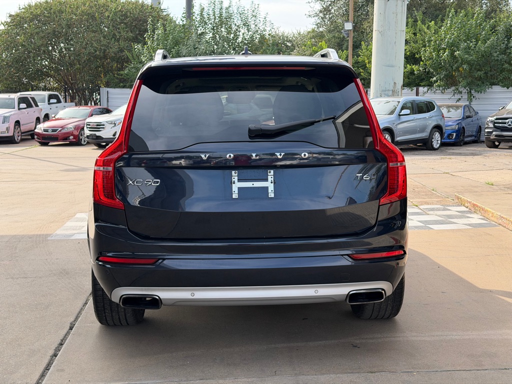 Photo 4 of this VOLVO XC90