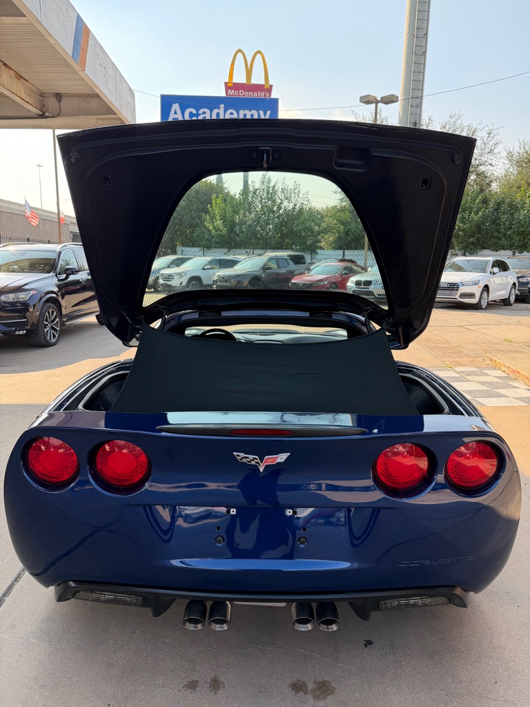 Photo 13 of this CHEVROLET CORVETTE