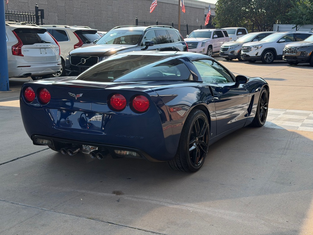 Photo 4 of this CHEVROLET CORVETTE