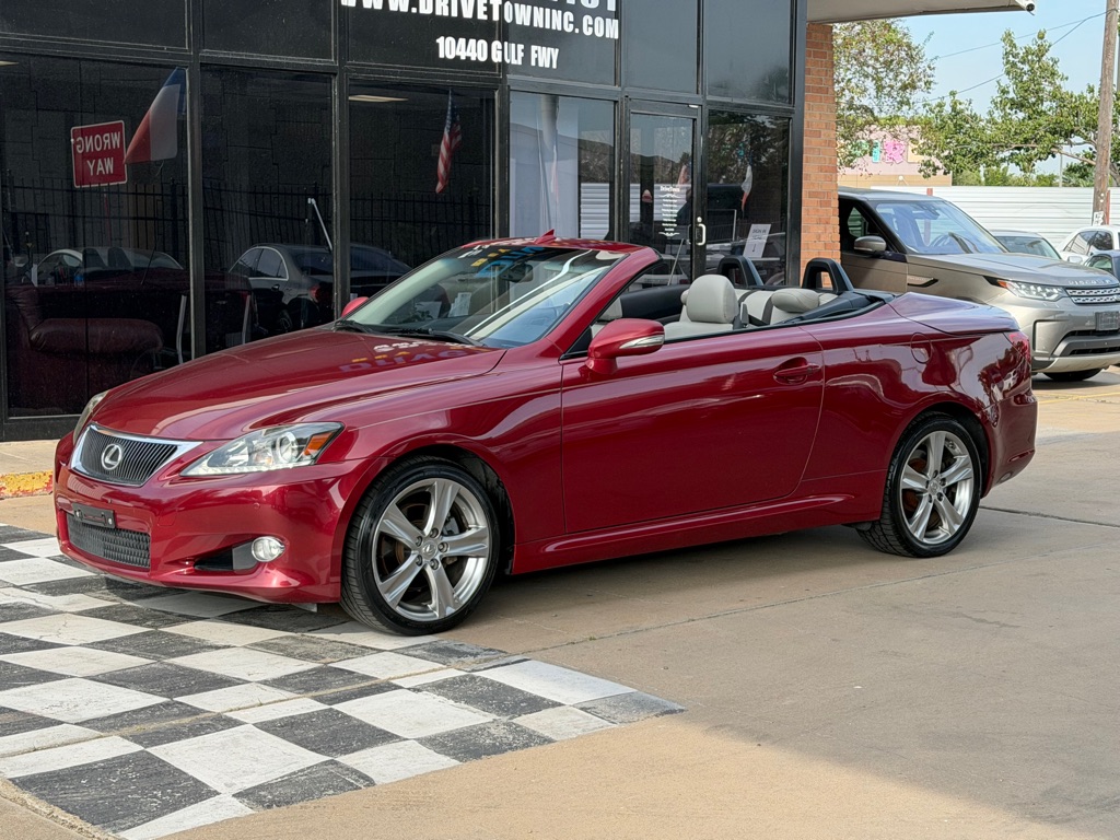 Photo 3 of this LEXUS IS