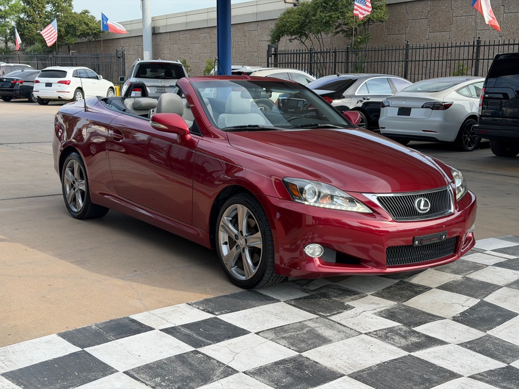 Photo 7 of this LEXUS IS