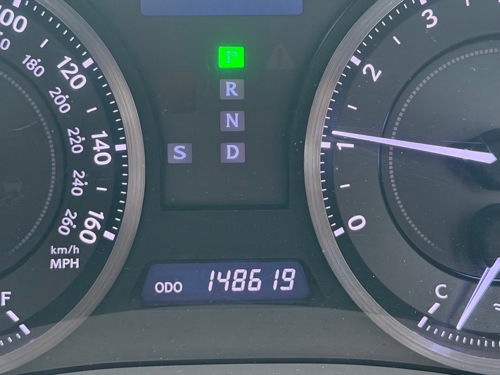 Photo 10 of this LEXUS IS