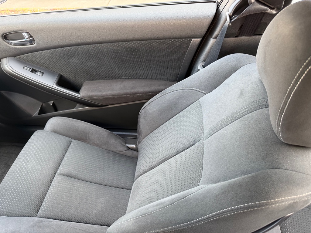 Photo 13 of this NISSAN ALTIMA