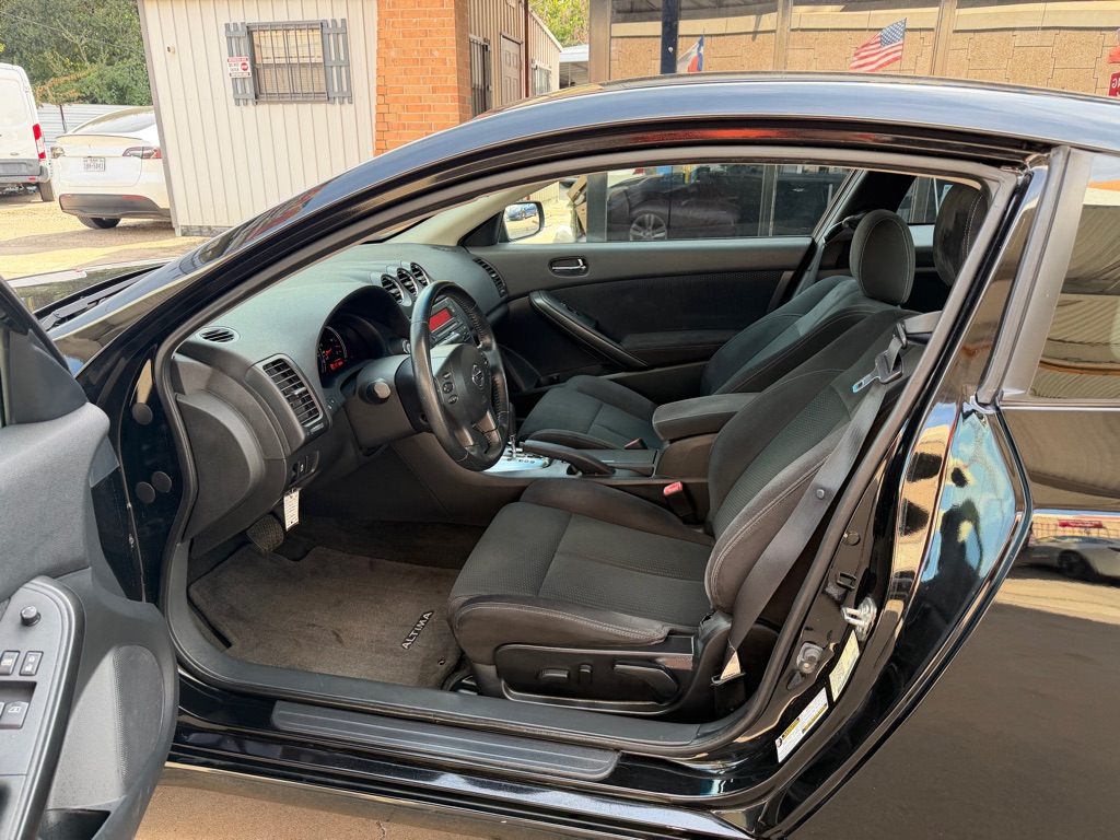 Photo 7 of this NISSAN ALTIMA