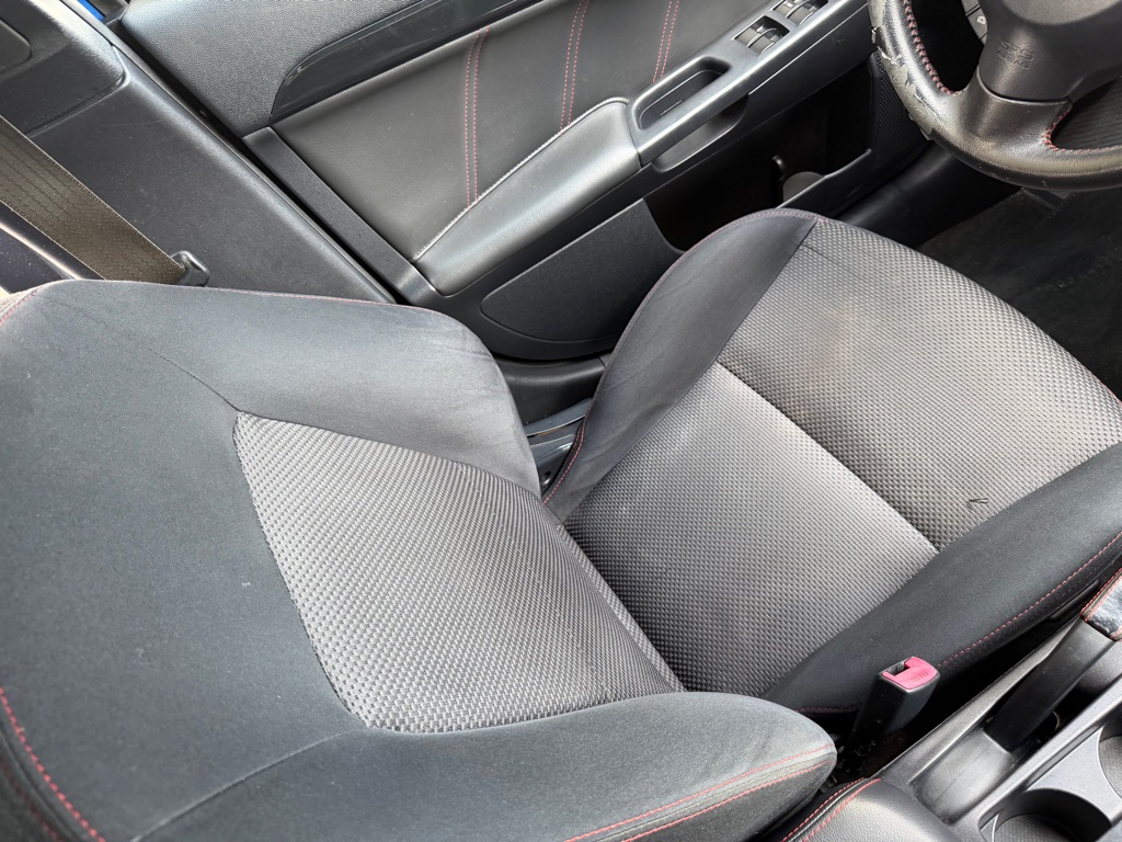 Photo 15 of this MITSUBISHI LANCER
