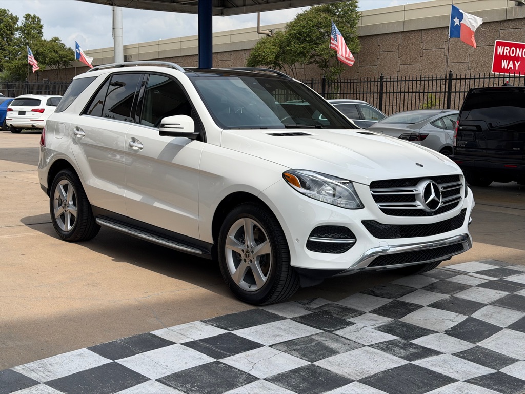 Photo 6 of this MERCEDES-BENZ GLE