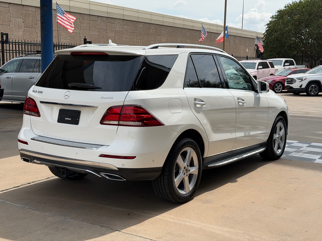 Photo 5 of this MERCEDES-BENZ GLE