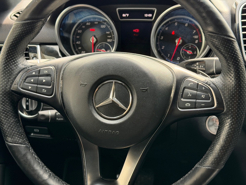 Photo 19 of this MERCEDES-BENZ GLE
