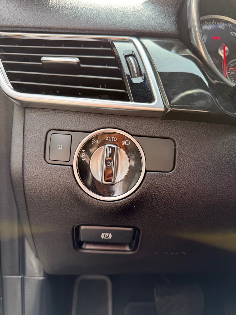Photo 13 of this MERCEDES-BENZ GLE
