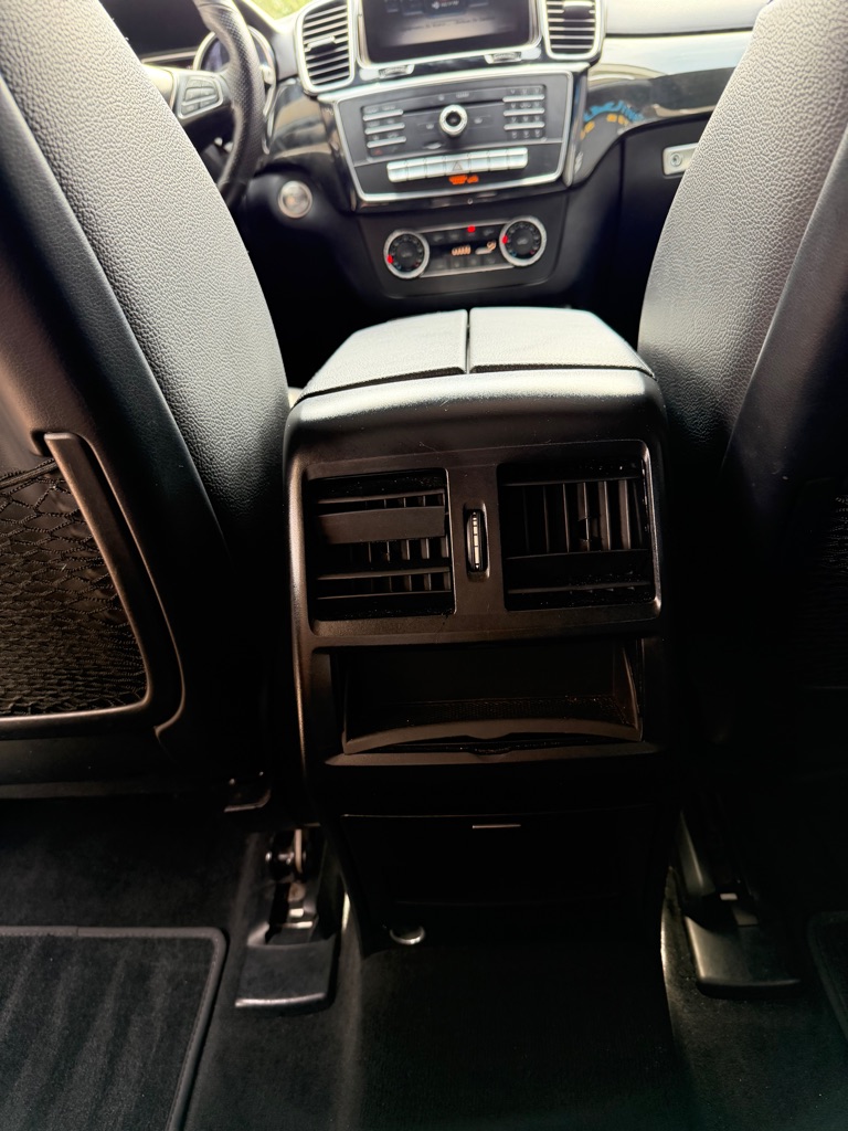 Photo 14 of this MERCEDES-BENZ GLE