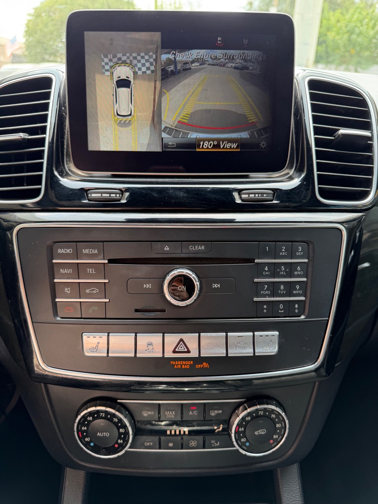 Photo 11 of this MERCEDES-BENZ GLE