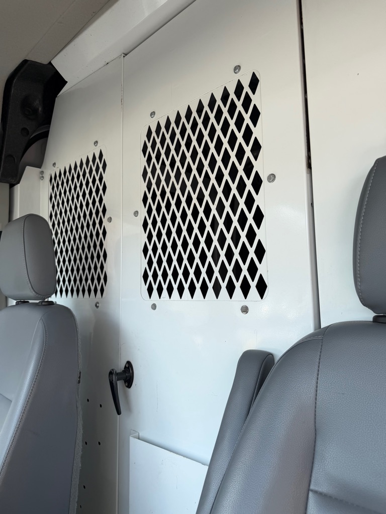 Photo 18 of this FORD TRANSIT