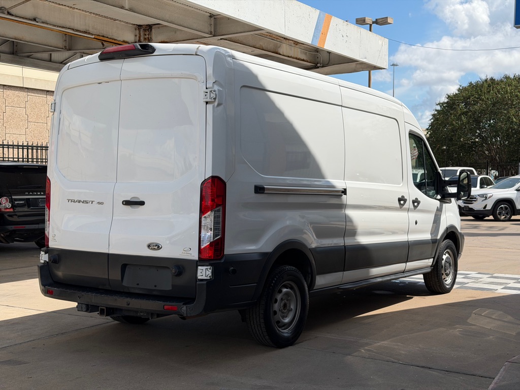 Photo 5 of this FORD TRANSIT
