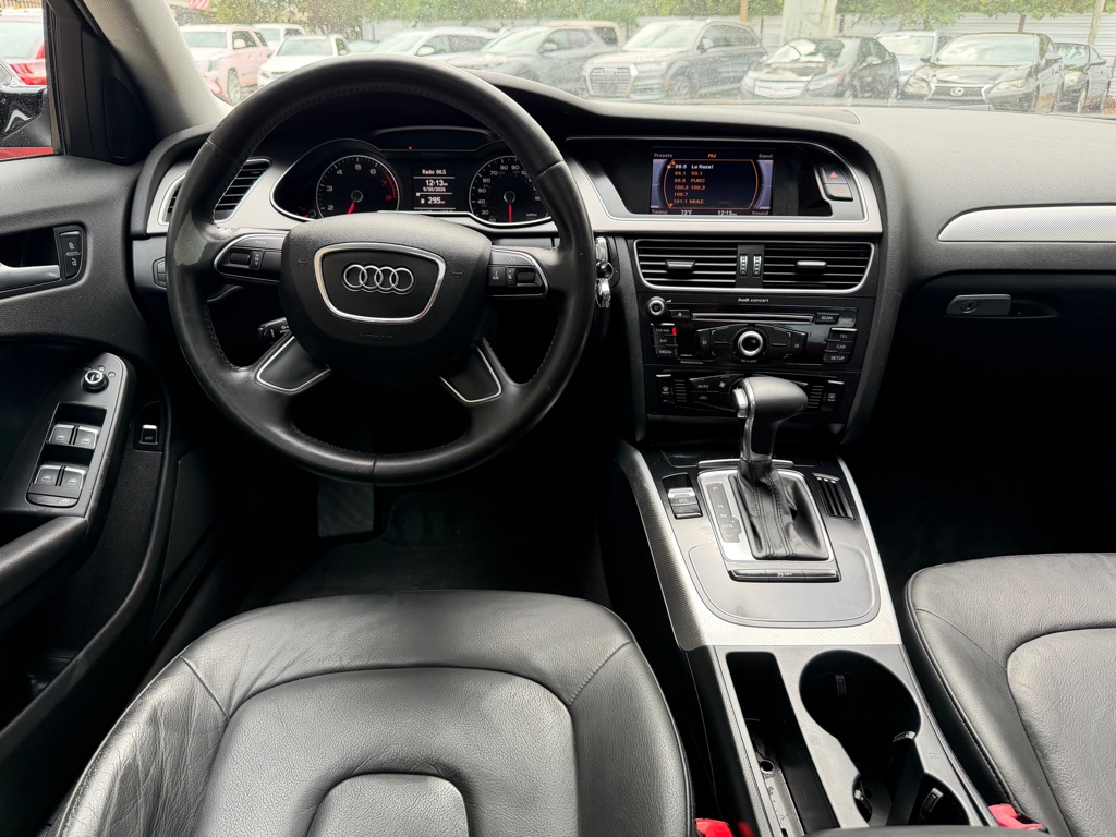 Photo 17 of this AUDI A4