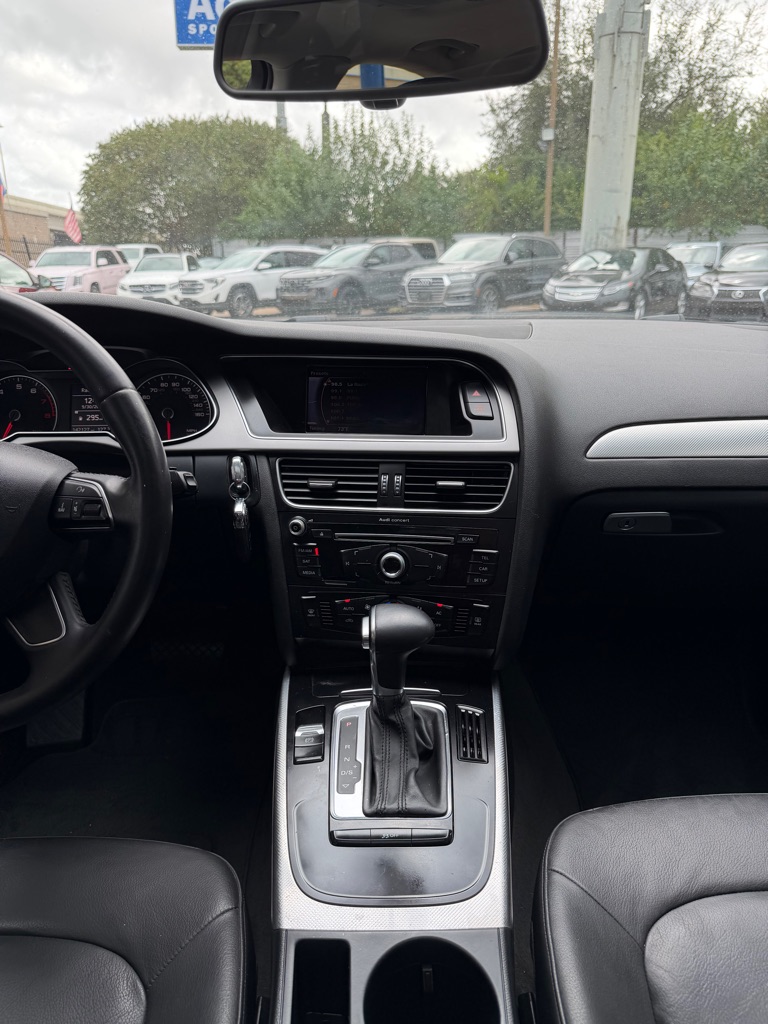 Photo 19 of this AUDI A4