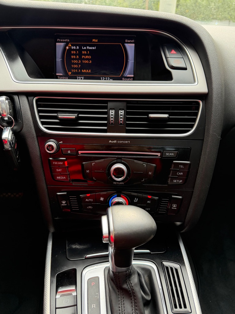 Photo 12 of this AUDI A4