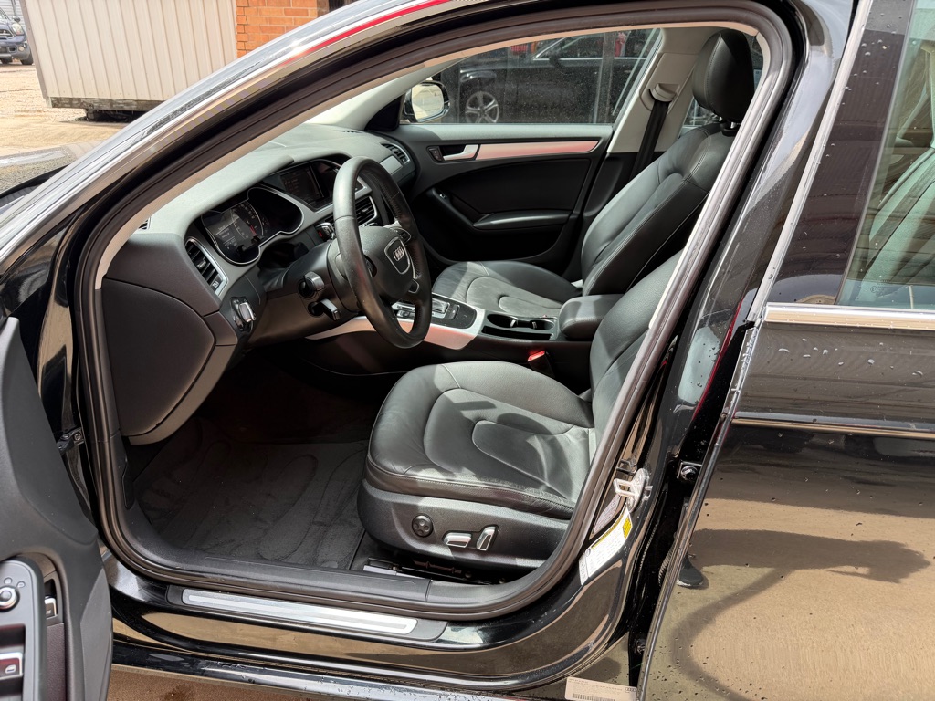 Photo 7 of this AUDI A4