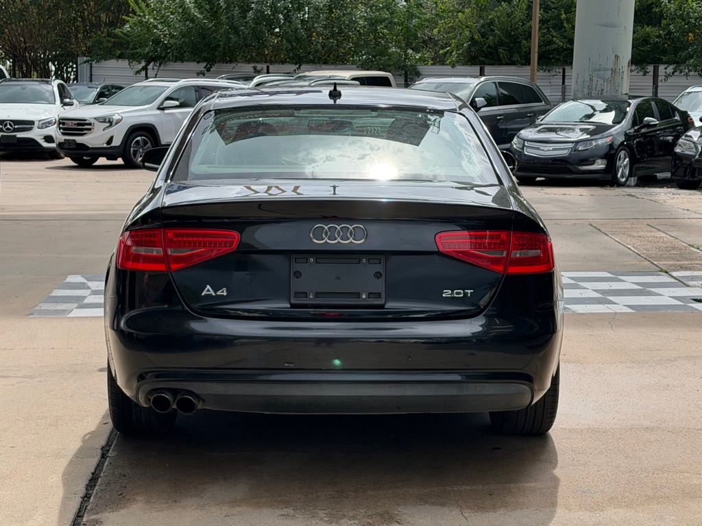 Photo 4 of this AUDI A4