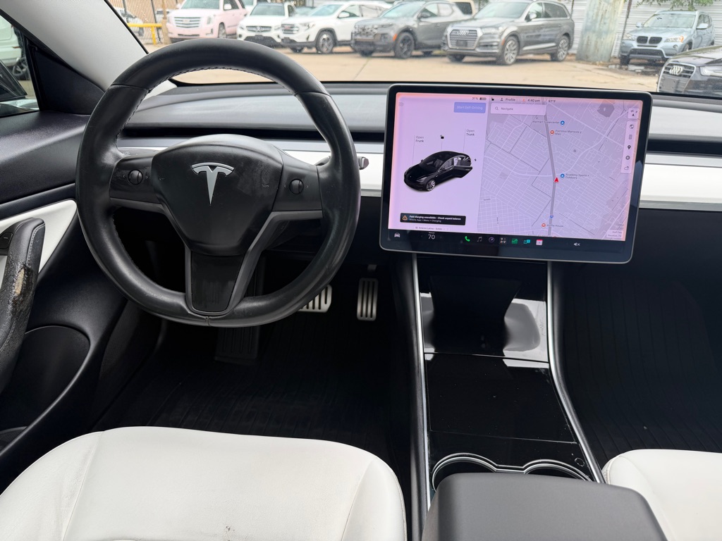 Photo 14 of this TESLA MODEL 3