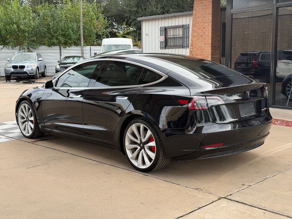 Photo 3 of this TESLA MODEL 3
