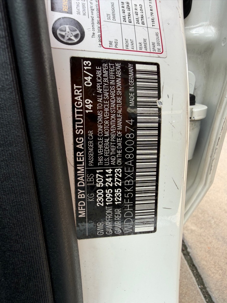 Photo 25 of this MERCEDES-BENZ E-CLASS