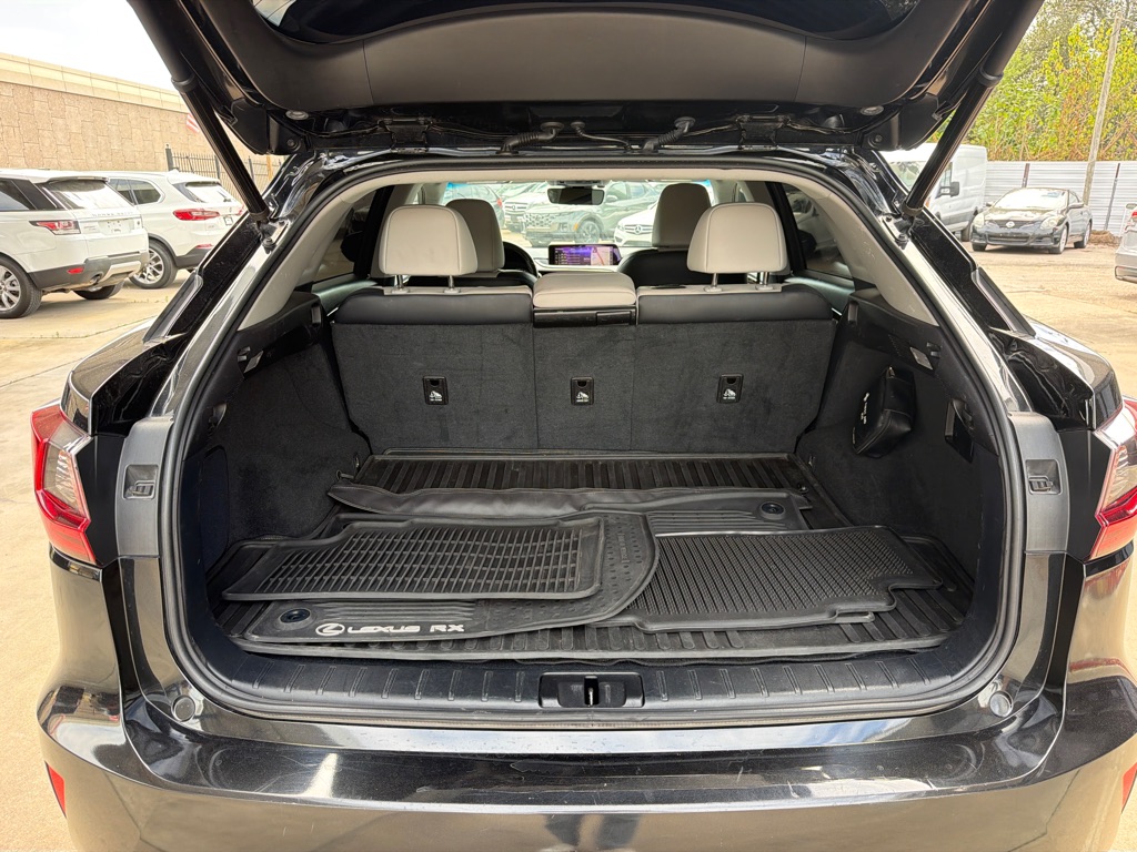 Photo 8 of this LEXUS RX