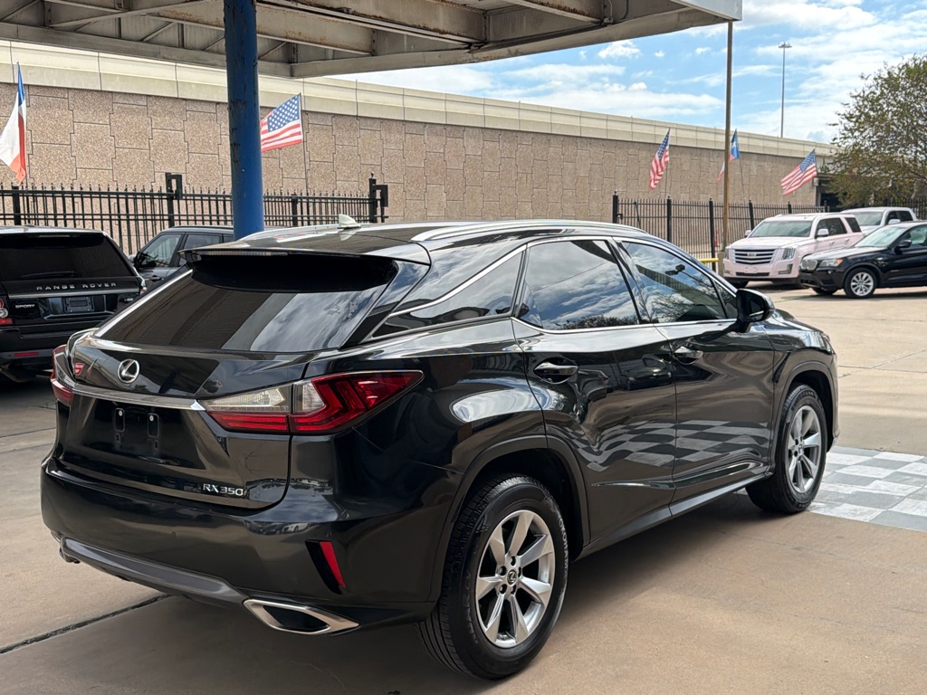 Photo 5 of this LEXUS RX