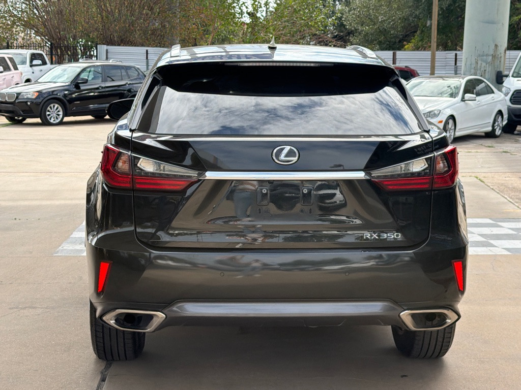 Photo 4 of this LEXUS RX
