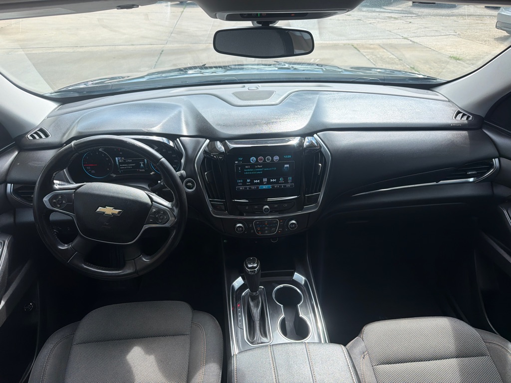 Photo 11 of this CHEVROLET TRAVERSE
