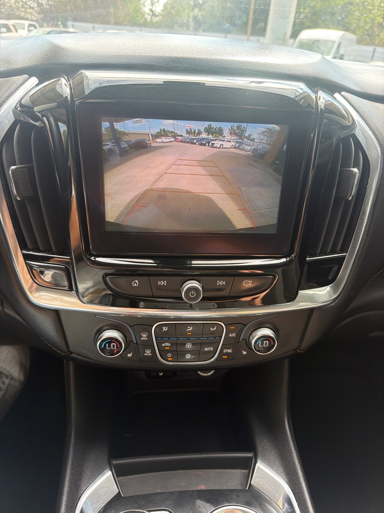 Photo 17 of this CHEVROLET TRAVERSE