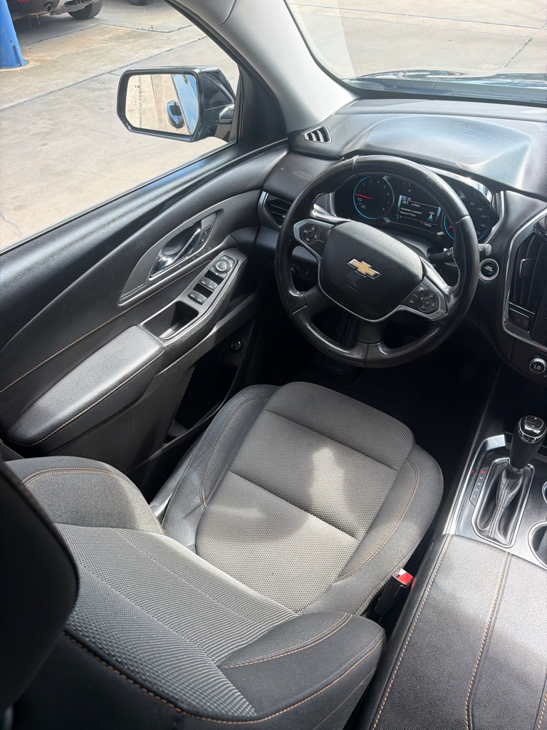 Photo 13 of this CHEVROLET TRAVERSE