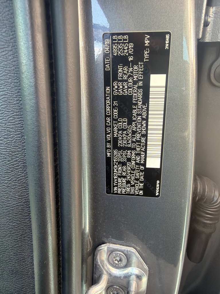 Photo 17 of this VOLVO XC40