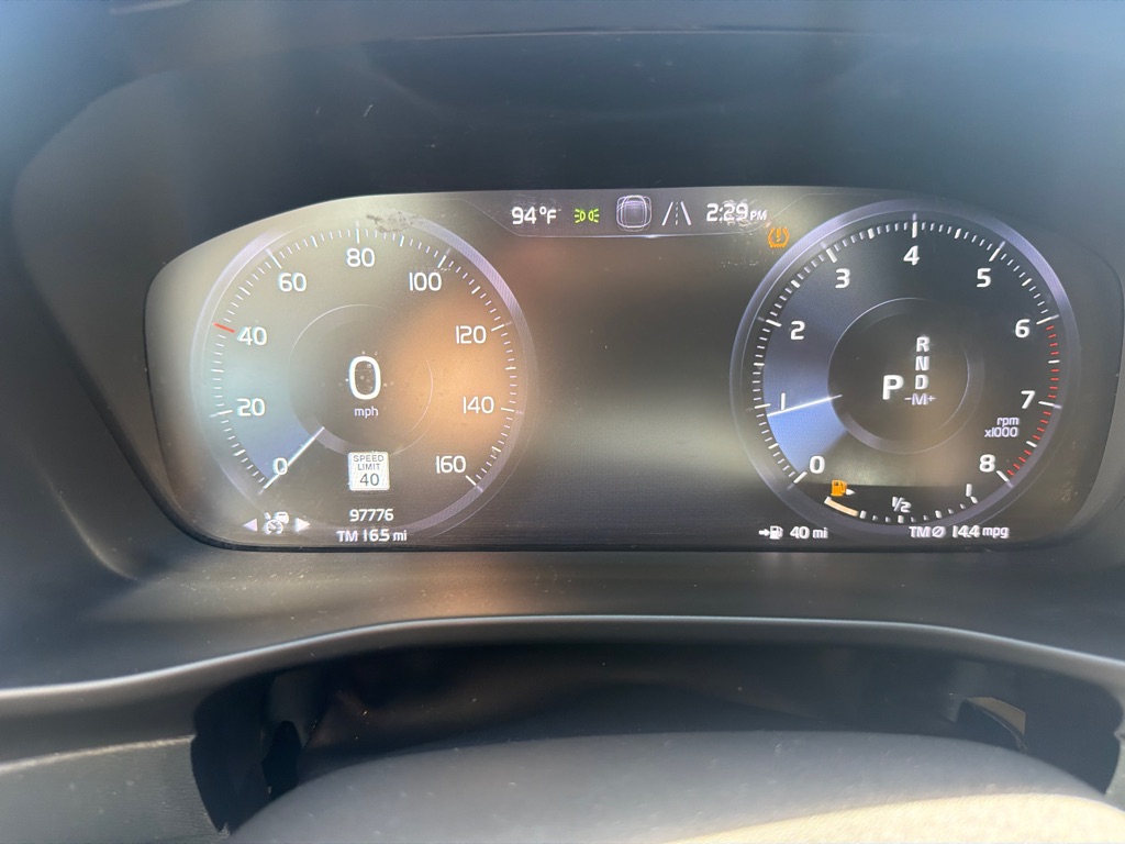 Photo 15 of this VOLVO XC40