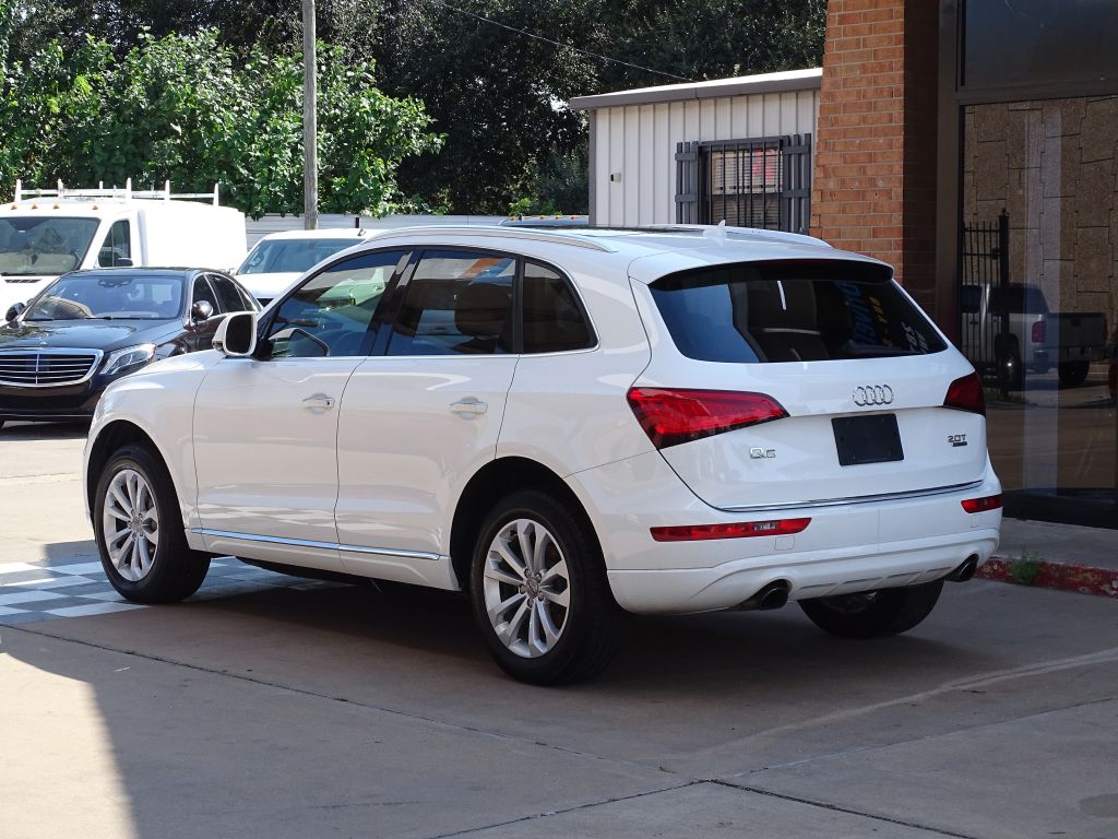Photo 4 of this AUDI Q5