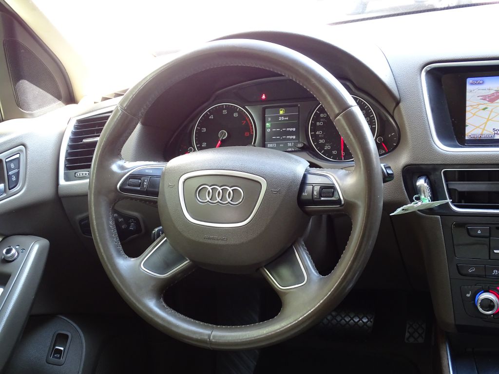 Photo 15 of this AUDI Q5