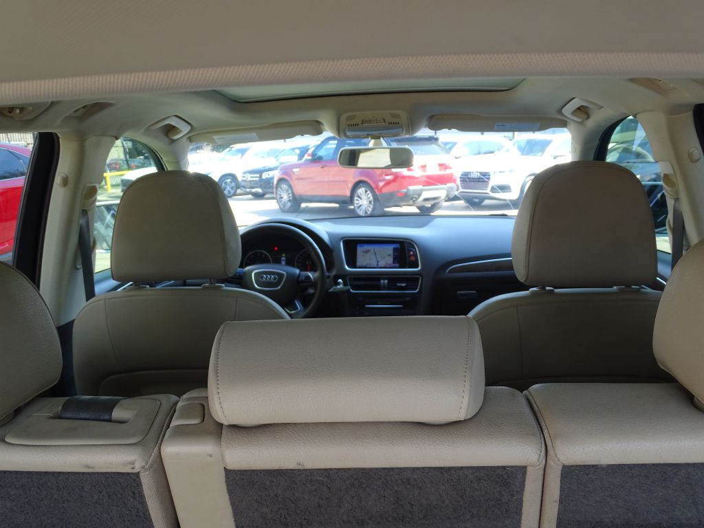Photo 19 of this AUDI Q5