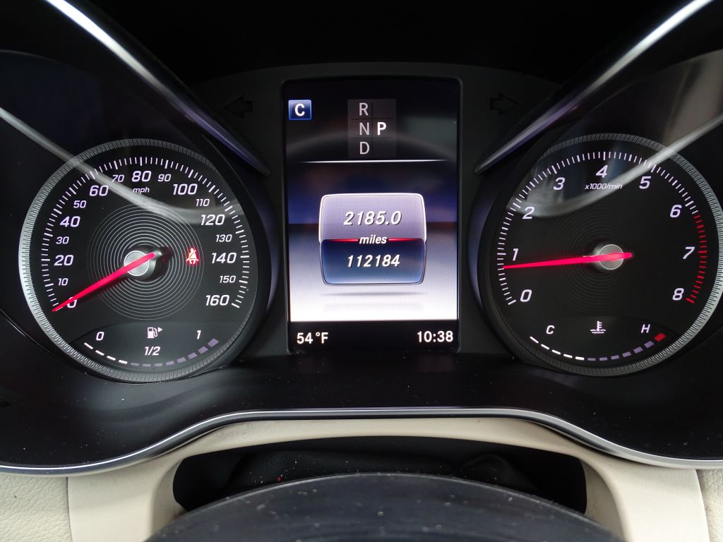 Photo 15 of this MERCEDES-BENZ GLC