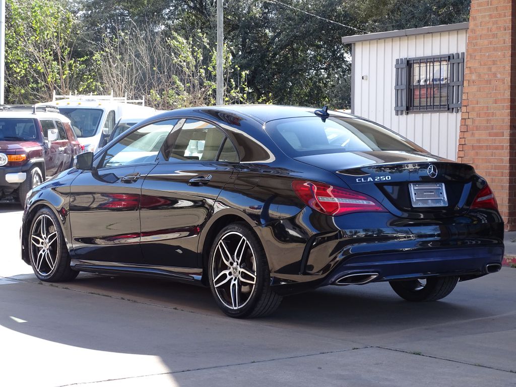 Photo 3 of this MERCEDES-BENZ CLA