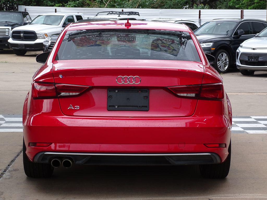 Photo 4 of this AUDI A3
