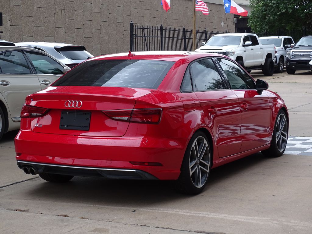 Photo 5 of this AUDI A3