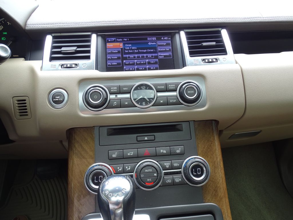 Photo 10 of this LAND ROVER RANGE ROVER SPO