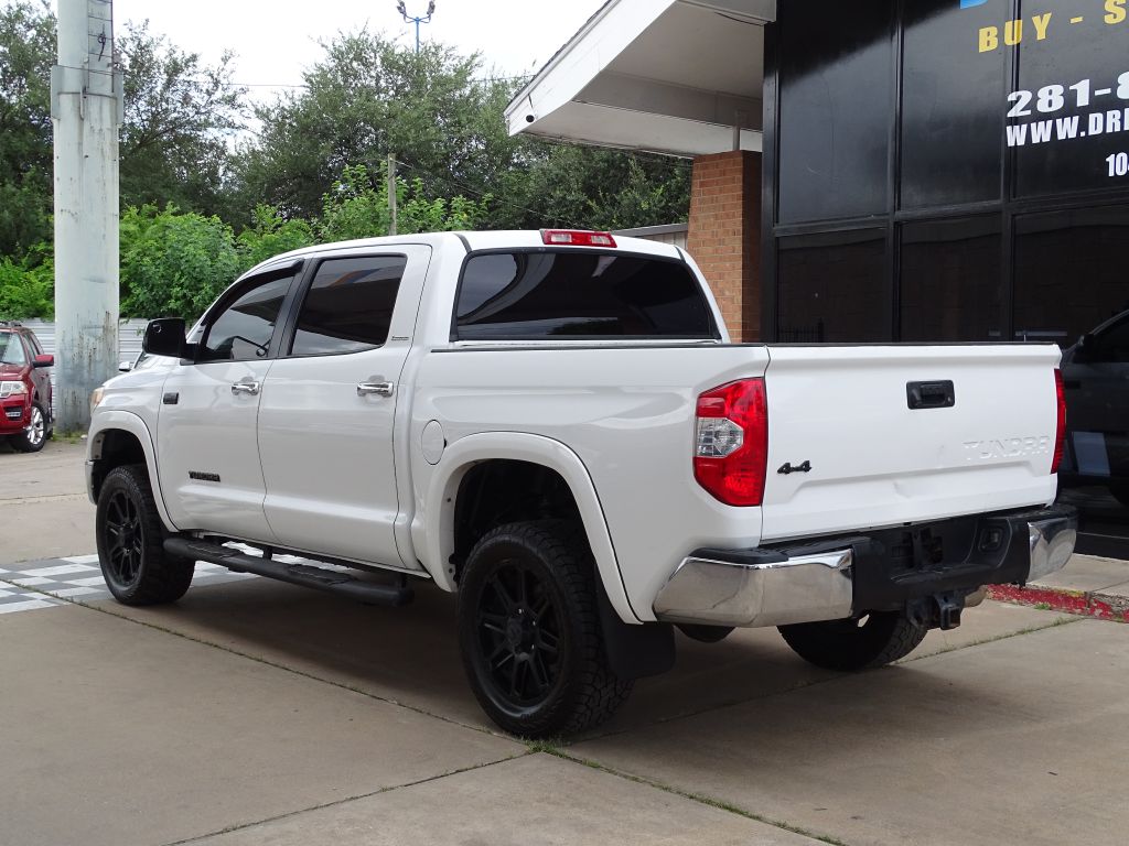 Photo 3 of this TOYOTA TUNDRA