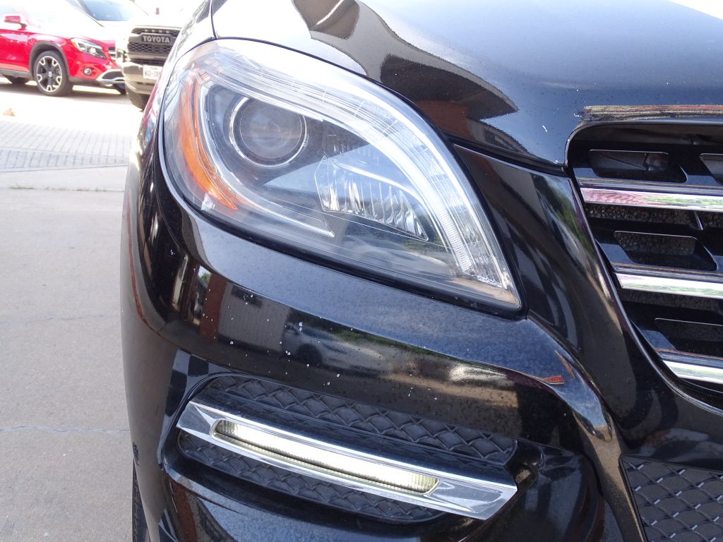 Photo 6 of this MERCEDES-BENZ ML
