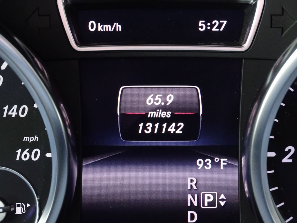 Photo 10 of this MERCEDES-BENZ ML